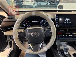 تويوتا أفالون